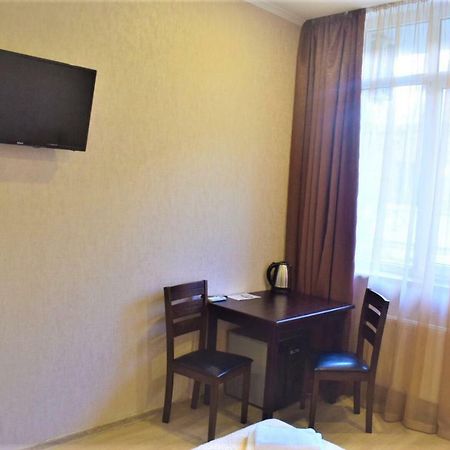 Apartment De France Одесса Экстерьер фото